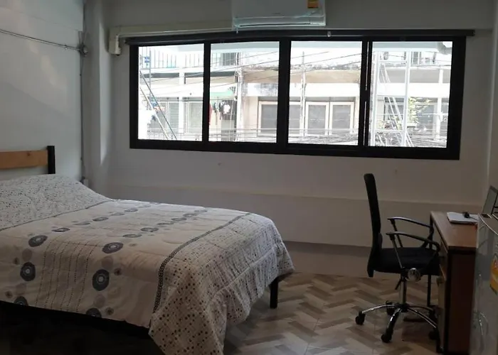 Inn Js Mansion Bangkok