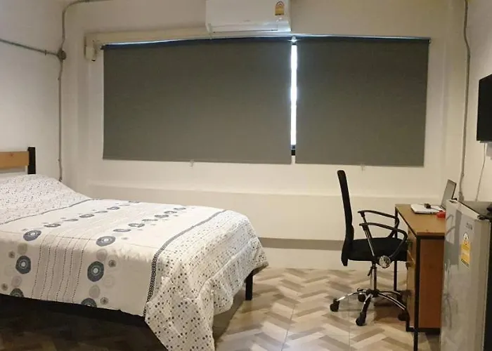 Js Mansion Inn *